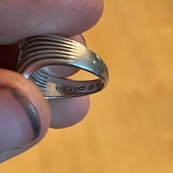 Harley Davison - Picture 2 of 3